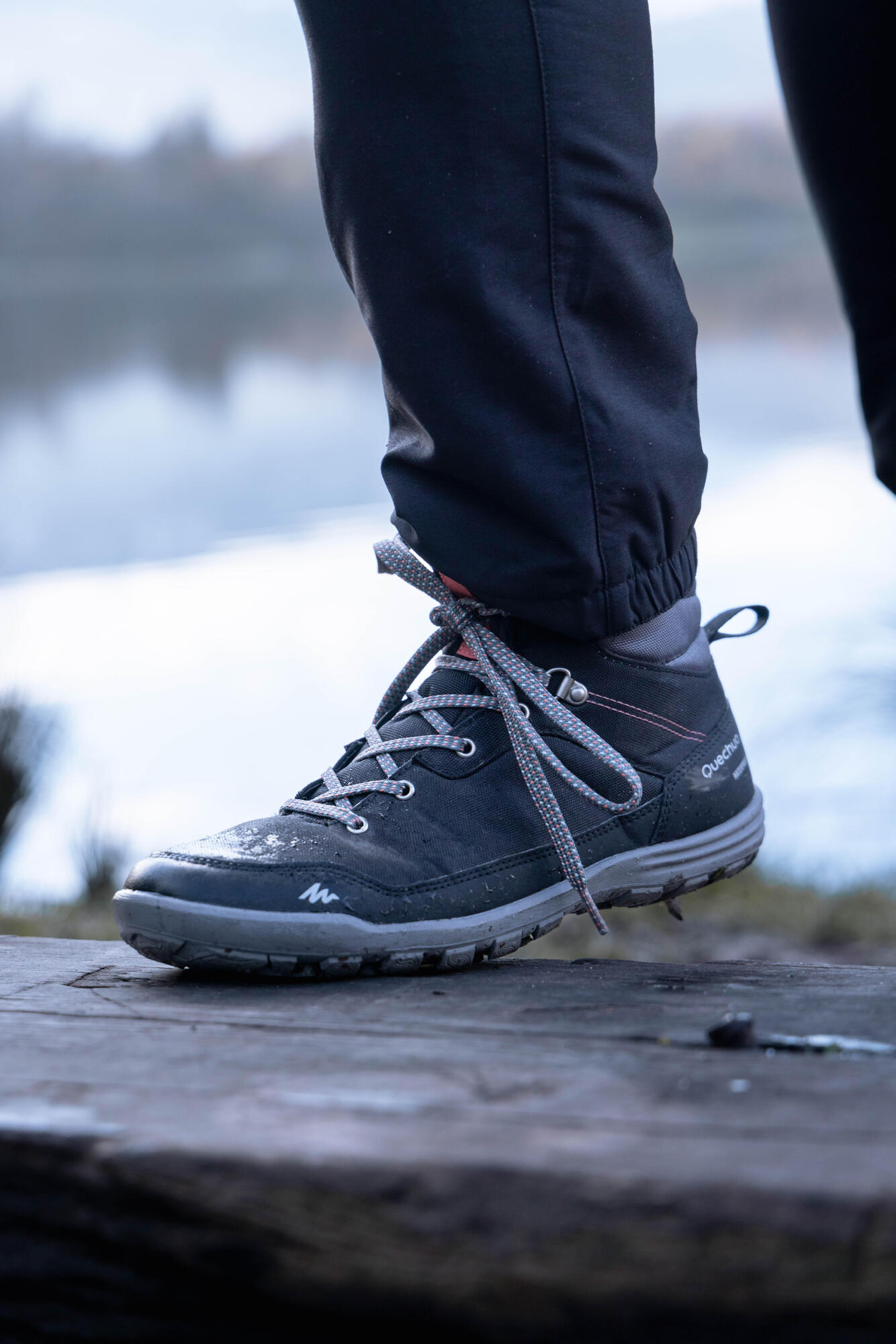 Quechua Women's SH100 MID Warm and Waterproof Hiking Boots - Image 11